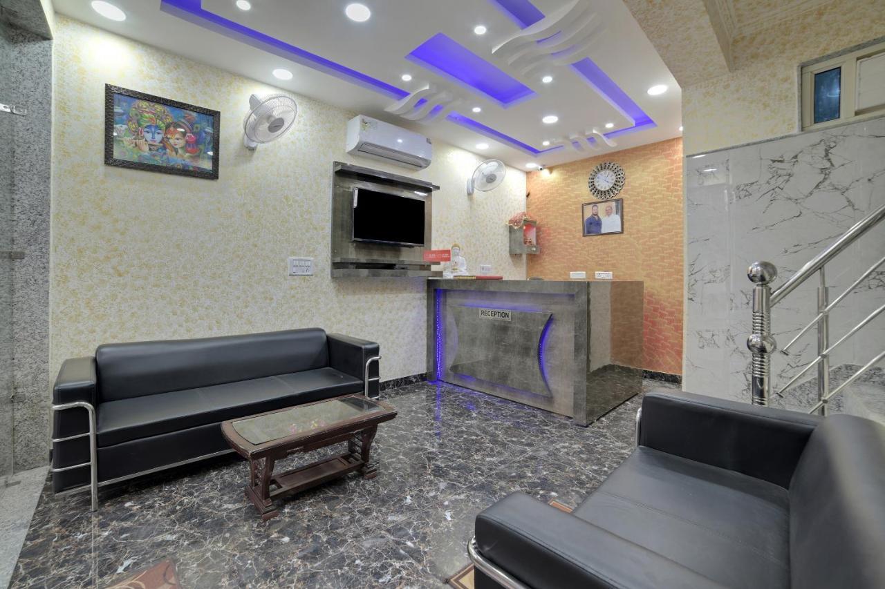 Hotel O Kanak Palace Ню Делхи Екстериор снимка