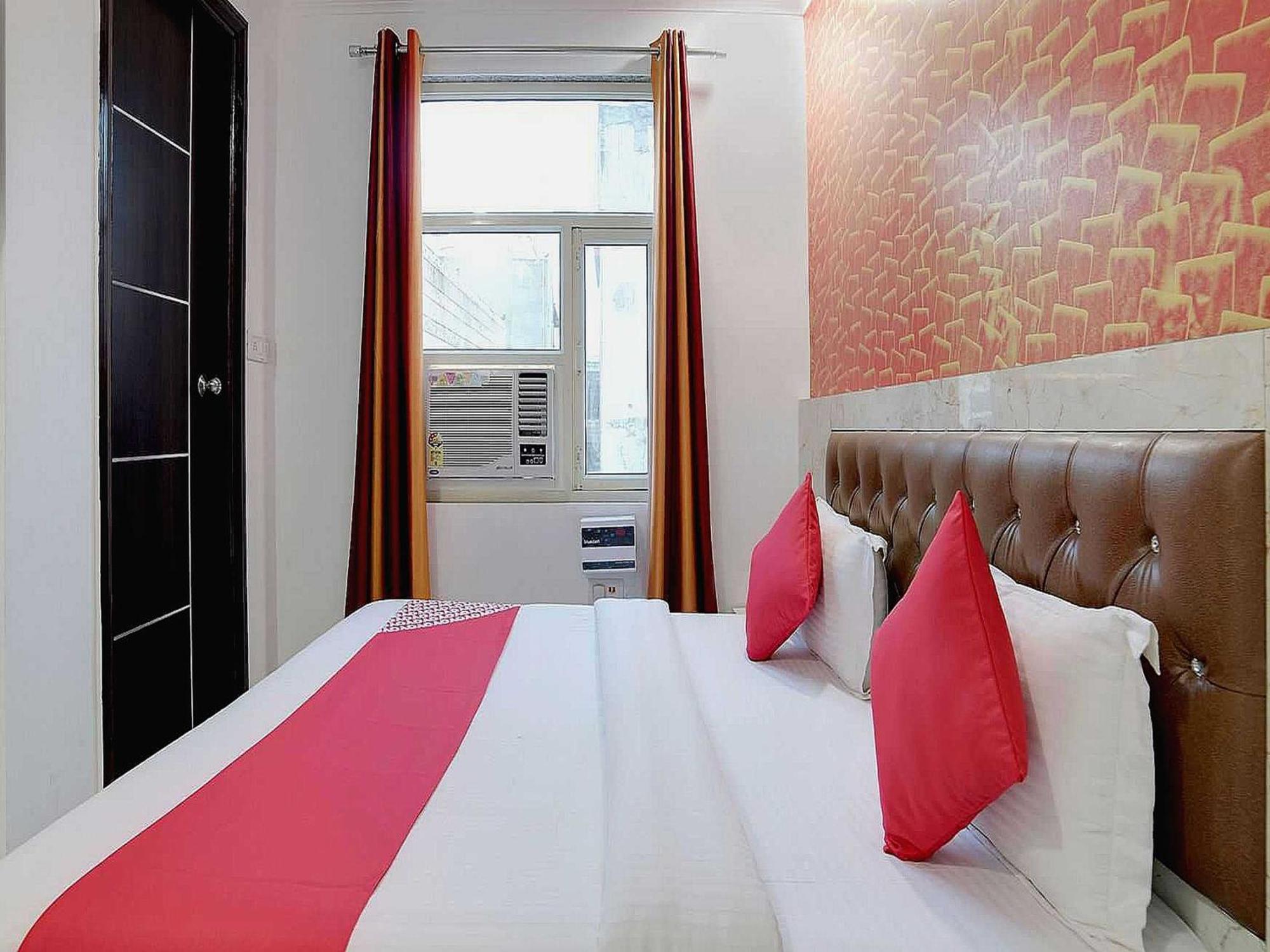 Hotel O Kanak Palace Ню Делхи Екстериор снимка